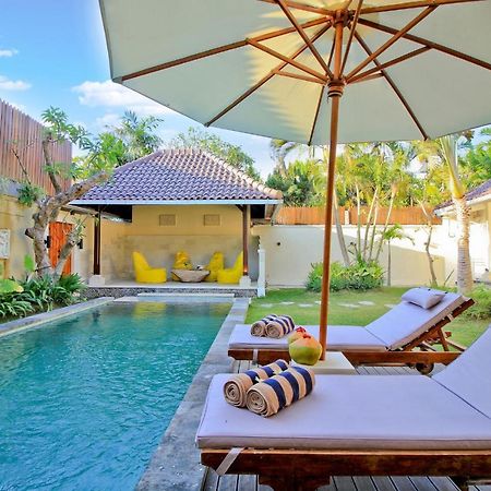 Uma Lima Villa Batu Belig - Close To The Beach Canggu Exterior foto