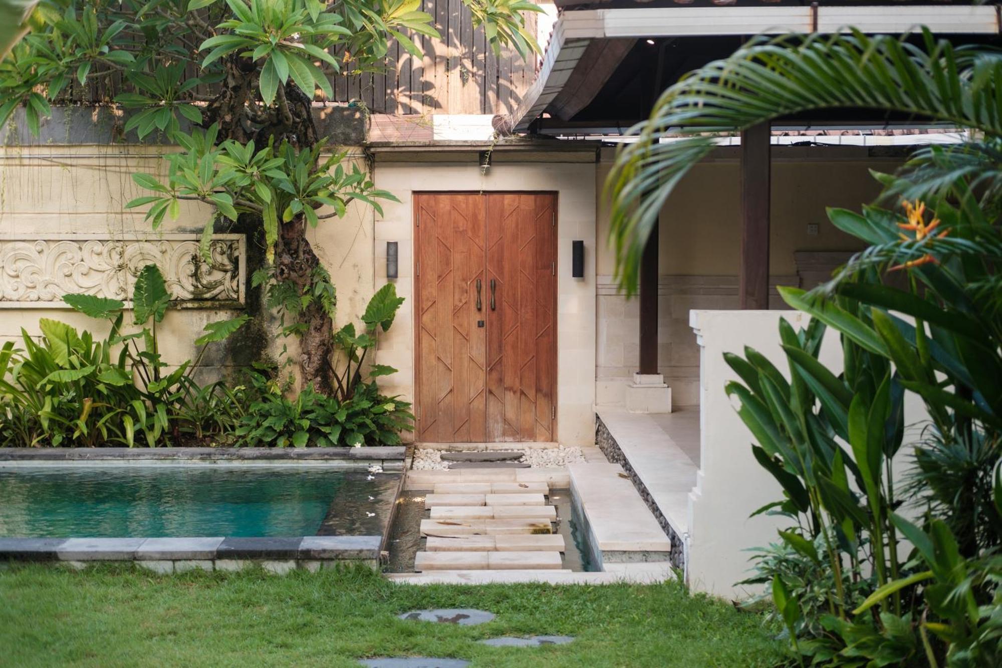Uma Lima Villa Batu Belig - Close To The Beach Canggu Exterior foto