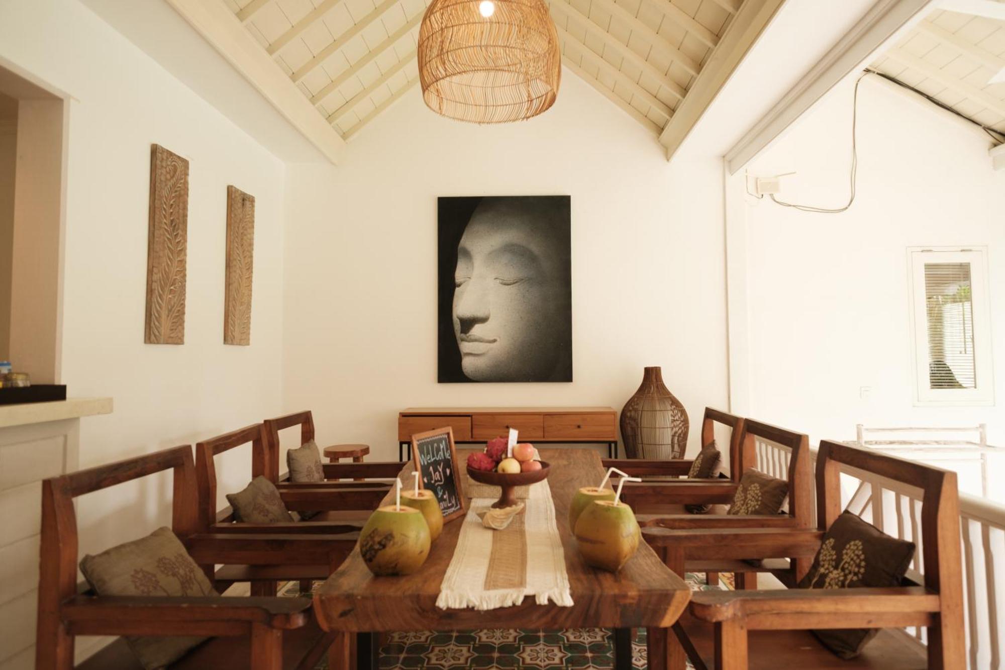 Uma Lima Villa Batu Belig - Close To The Beach Canggu Exterior foto