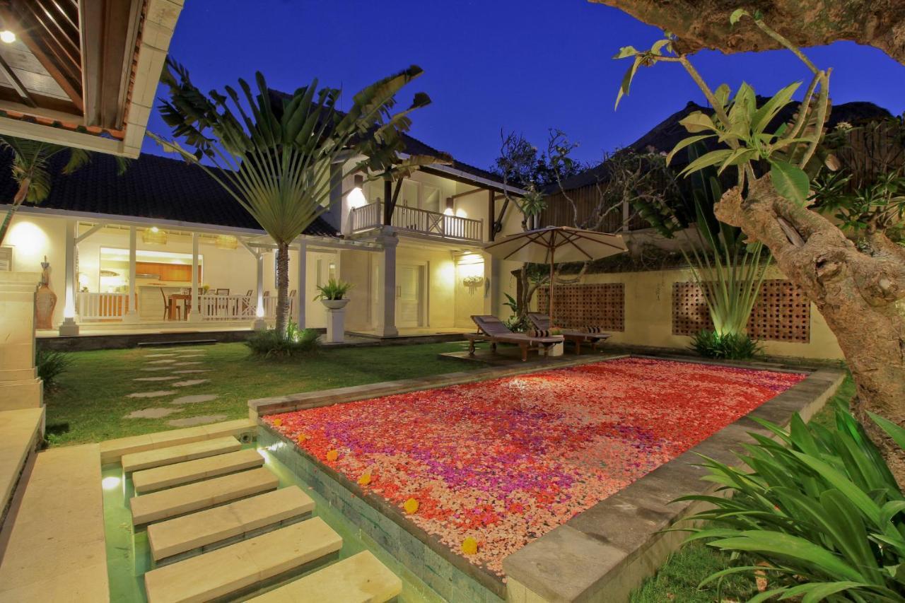 Uma Lima Villa Batu Belig - Close To The Beach Canggu Exterior foto