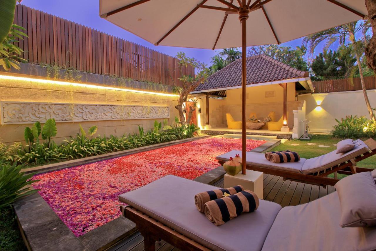 Uma Lima Villa Batu Belig - Close To The Beach Canggu Exterior foto